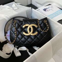Replica Chanel Lambskin Messenger Bag Black AS4610