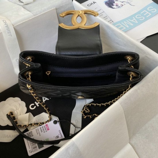 Replica Chanel Lambskin Messenger Bag Black AS4610