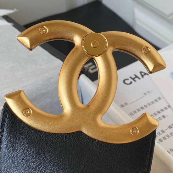Replica Chanel Lambskin Messenger Bag Black AS4610