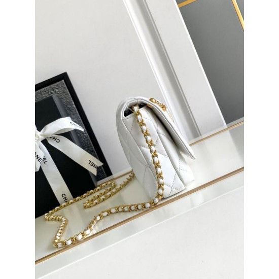 Fake Chanel Lambskin Shoulder Bag AS2713 White Replica