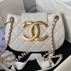 Replica Chanel Lambskin Small Messenger Bag White AS4609