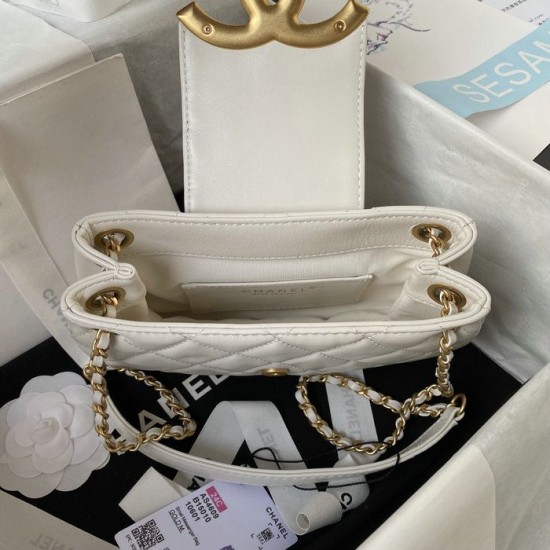 Replica Chanel Lambskin Small Messenger Bag White AS4609