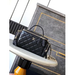 Replica Chanel Lambskin Vanity Case AS5222 Black