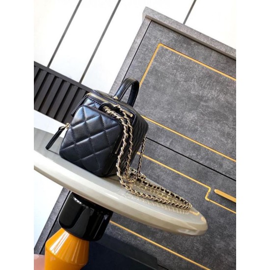 Replica Chanel Lambskin Vanity Case AS5222 Black