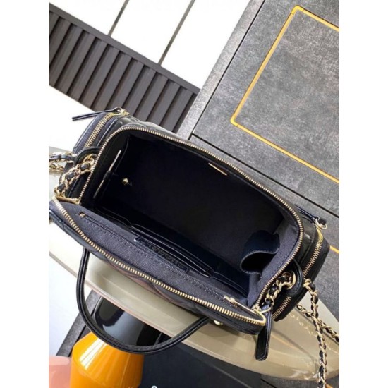 Replica Chanel Lambskin Vanity Case AS5222 Black