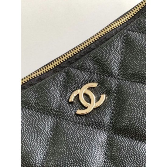 Replica Chanel Large Hobo Handbag Black AS4246
