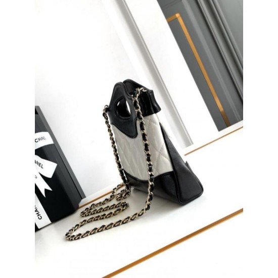 Replica Chanel Mini 31 Clutch With Chain White AS3656