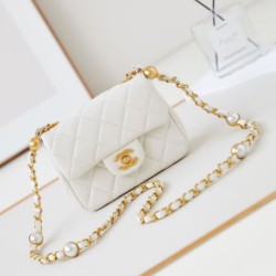 Fake Chanel Mini Flap Bag AS4946 White Replica