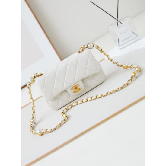 Fake Chanel Mini Flap Bag AS4947 White Replica