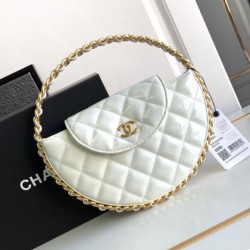 Fake Chanel Patent Leather Clutch White AP3585 Replica
