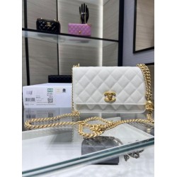 Replica Chanel Woc Chain Wallet AP3201 White
