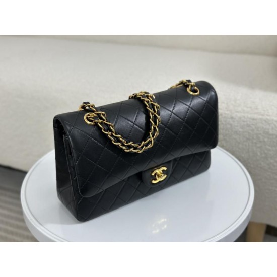 Replica Vintage Chanel Lambskin Flap Bag Black A2220