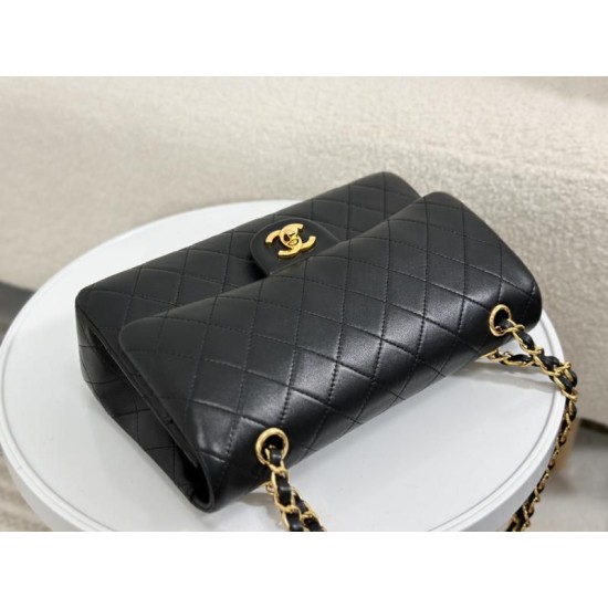 Replica Vintage Chanel Lambskin Flap Bag Black A2220