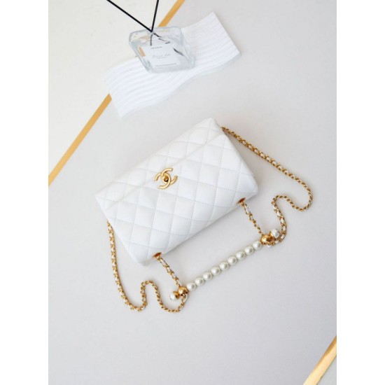 Replica Chanel Flap Chain Bag AS4997 White