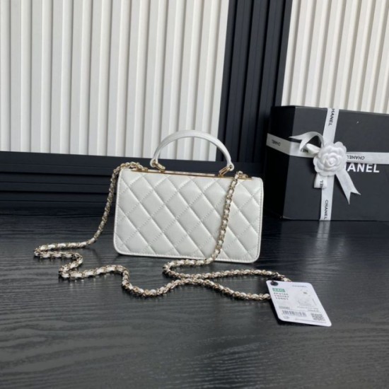 Replica Chanel Woc 24B Trendy CC Flap Bag AP4184 White