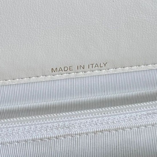 Replica Chanel Woc 24B Trendy CC Flap Bag AP4184 White
