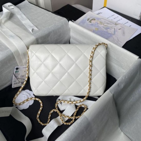 Replica Chanel 24A Pearl Letter Chain Bag AS5011 White