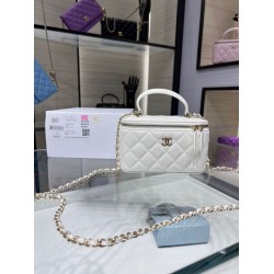 Replica Chanel 24K Vanity Chain Bag AP2199 White