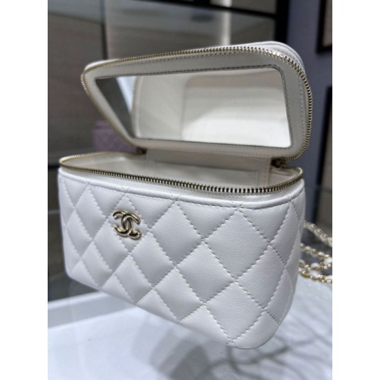 Replica Chanel 24K Vanity Chain Bag AP2199 White