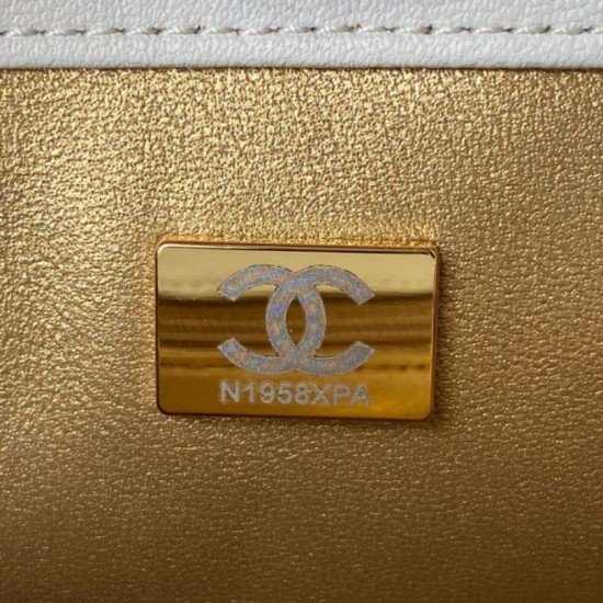 Replica Chanel Mini Shoulder Bag AS1786 White