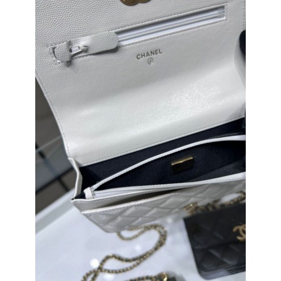 Replica Chanel Chain Shoulder Bag AP3019 White