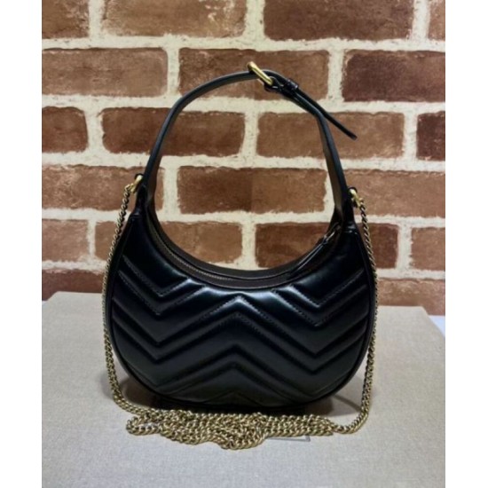 Replica Gucci GG Marmont A mini bag in the shape of a half-moon Black Replica Gucci GG Marmont A mini bag in the shape of a half-moon Black