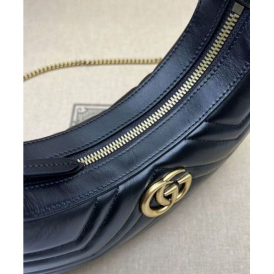 Replica Gucci GG Marmont A mini bag in the shape of a half-moon Black Replica Gucci GG Marmont A mini bag in the shape of a half-moon Black