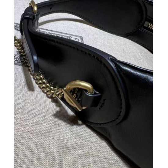 Replica Gucci GG Marmont A mini bag in the shape of a half-moon Black Replica Gucci GG Marmont A mini bag in the shape of a half-moon Black