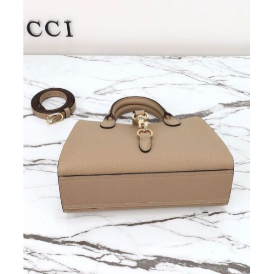 Fake Gucci Small Tote Bag With Hook Closure 795349 Gray Replica Replica Gucci Small Tote Bag With Hook Closure 795349 Gray