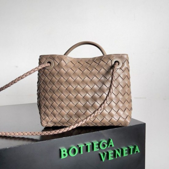 Replica Bottega Veneta Andiamo Small Bag Praline Intrecciato Lambskin Replica Bottega Veneta Andiamo Small Bag Praline Intrecciato Lambskin