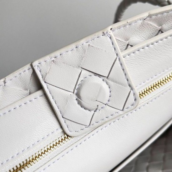 Replica Bottega Veneta Small Andiamo Bag White Intrecciato Lambskin Replica Bottega Veneta Small Andiamo Bag White Intrecciato Lambskin
