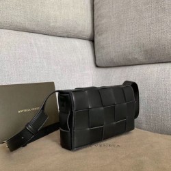 Replica Bottega Veneta Cassette Bag Black Lambskin