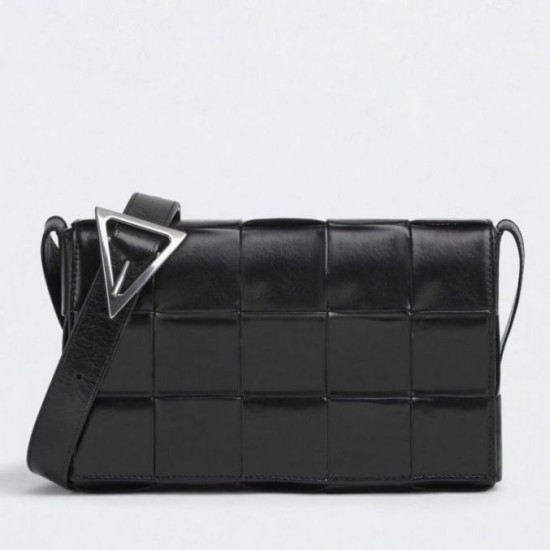 Replica Bottega Veneta Cassett Bag Black Wrinkled Calfskin Replica Bottega Veneta Cassett Bag Black Wrinkled Calfskin
