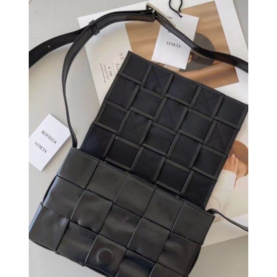 Replica Bottega Veneta Cassett Bag Black Wrinkled Calfskin Replica Bottega Veneta Cassett Bag Black Wrinkled Calfskin