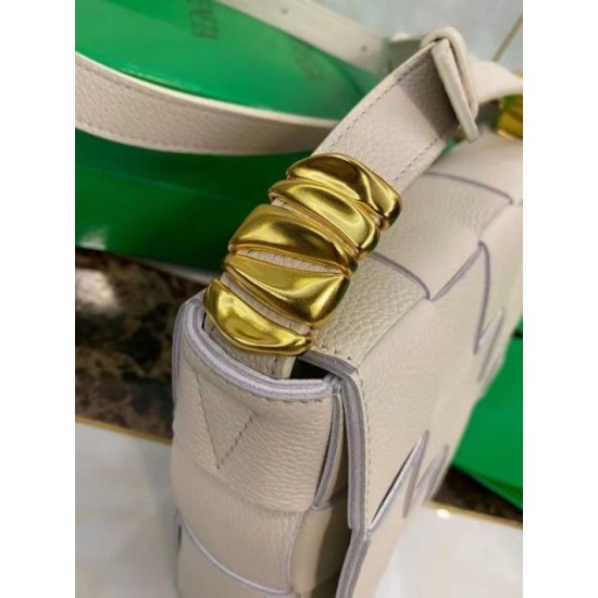 Replica Bottega Veneta Cassette Bag White Grained Replica Bottega Veneta Cassette Bag White Grained