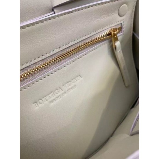 Replica Bottega Veneta Cassette Bag White Grained Replica Bottega Veneta Cassette Bag White Grained