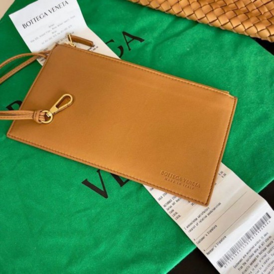 Replica Bottega Veneta Medium Cabat Bag Caramel Intrecciato Lambskin Replica Bottega Veneta Medium Cabat Bag Caramel Intrecciato Lambskin