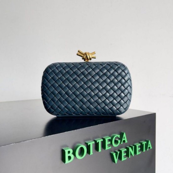 Replica Bottega Veneta Knot Minaudiere Clutch Space Intrecciato Lambskin Fake Bottega Veneta Knot Minaudiere Clutch Space Intrecciato Lambskin Replica