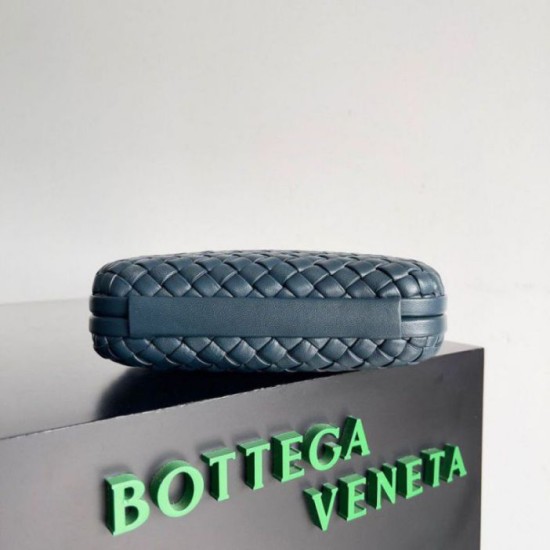 Replica Bottega Veneta Knot Minaudiere Clutch Space Intrecciato Lambskin Fake Bottega Veneta Knot Minaudiere Clutch Space Intrecciato Lambskin Replica