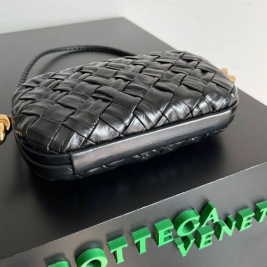 Replica Bottega Veneta Knot Minaudiere On Strap Black Foulard Intreccio Fake Bottega Veneta Knot Minaudiere On Strap Black Foulard Intreccio Replica
