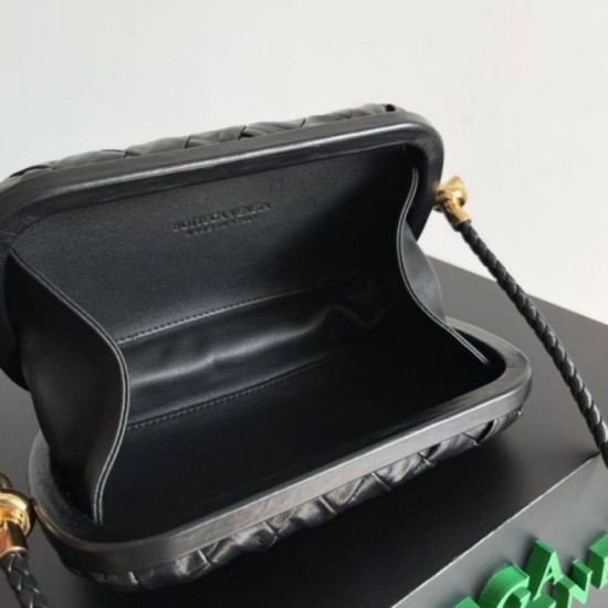 Replica Bottega Veneta Knot Minaudiere On Strap Black Foulard Intreccio Fake Bottega Veneta Knot Minaudiere On Strap Black Foulard Intreccio Replica