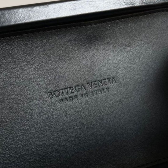 Replica Bottega Veneta Knot Minaudiere On Strap Black Foulard Intreccio Fake Bottega Veneta Knot Minaudiere On Strap Black Foulard Intreccio Replica