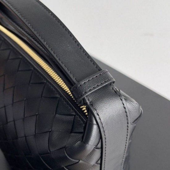 Replica Bottega Veneta Mini Wallace Bag Black Intrecciato Calfskin Replica Bottega Veneta Mini Wallace Bag Black Intrecciato Calfskin