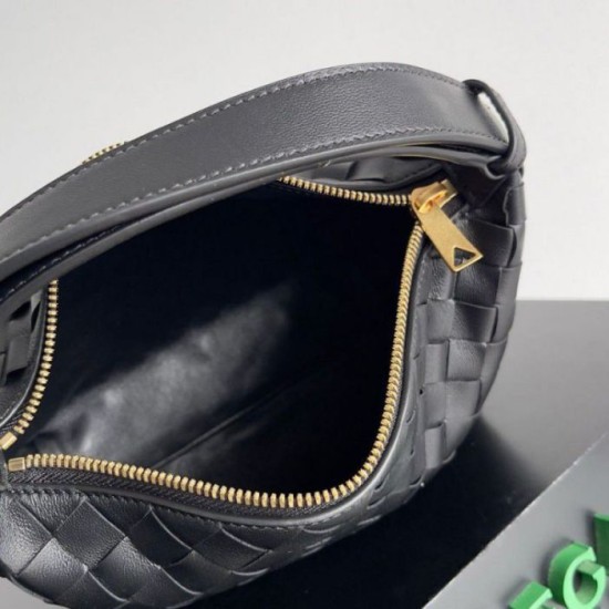 Replica Bottega Veneta Mini Wallace Bag Black Intrecciato Calfskin Replica Bottega Veneta Mini Wallace Bag Black Intrecciato Calfskin