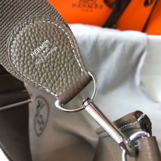 Replica Hermes Evelyne III 29 PM Bag Taupe Clemence Replica Hermes Evelyne III 29 PM Bag Taupe Clemence