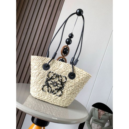 Replica Loewe Small Anagram Basket Bag Iraca Palm and Black Calfskin Replica Loewe Small Anagram Basket Bag Iraca Palm and Black Calfskin