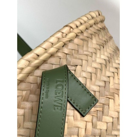 Fake Loewe Medium Basket Bag Raffia and Rosemary Calfskin Replica Replica Loewe Medium Basket Bag Raffia and Rosemary Calfskin