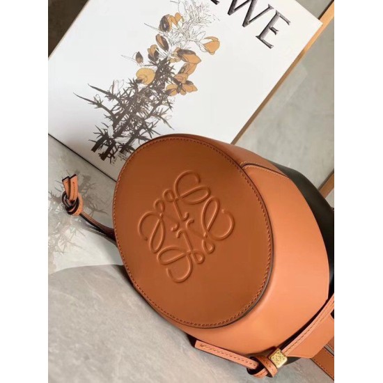 Fake Loewe Small Balloon Bucket Bag Black/Tan Calfskin Replica Fake Loewe Small Balloon Bucket Bag Black/Tan Calfskin Replica