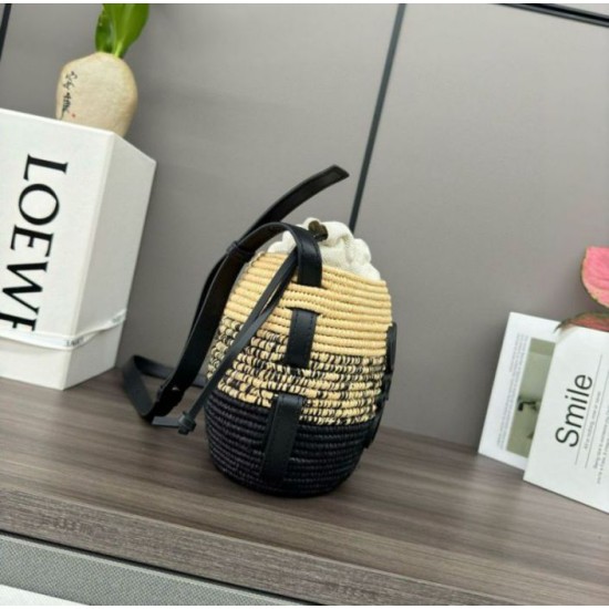 Replica Loewe x Paula’s Ibiza Raffia Beehive Degrade Basket Bag Replica Loewe x Paula’s Ibiza Raffia Beehive Degrade Basket Bag