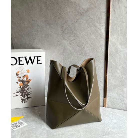 Replica Loewe Medium Puzzle Fold Tote Bag Dark Green Calfskin Replica Loewe Medium Puzzle Fold Tote Bag Dark Green Calfskin